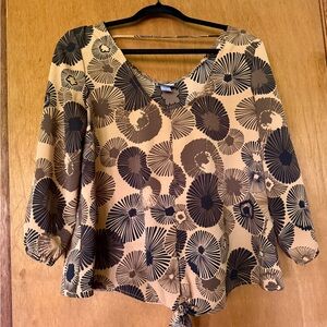 Manuhealii Beige and Brown Floral Blouse